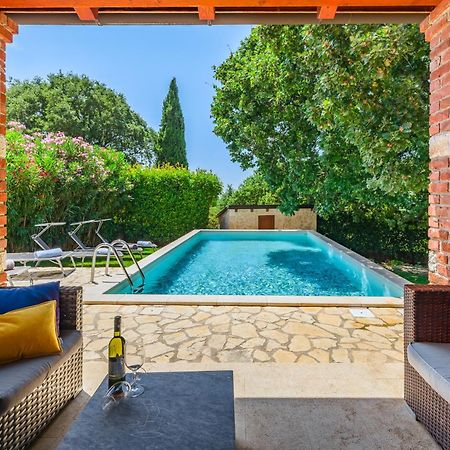 Villa Hrast Bacva Visnjan Bagian luar foto
