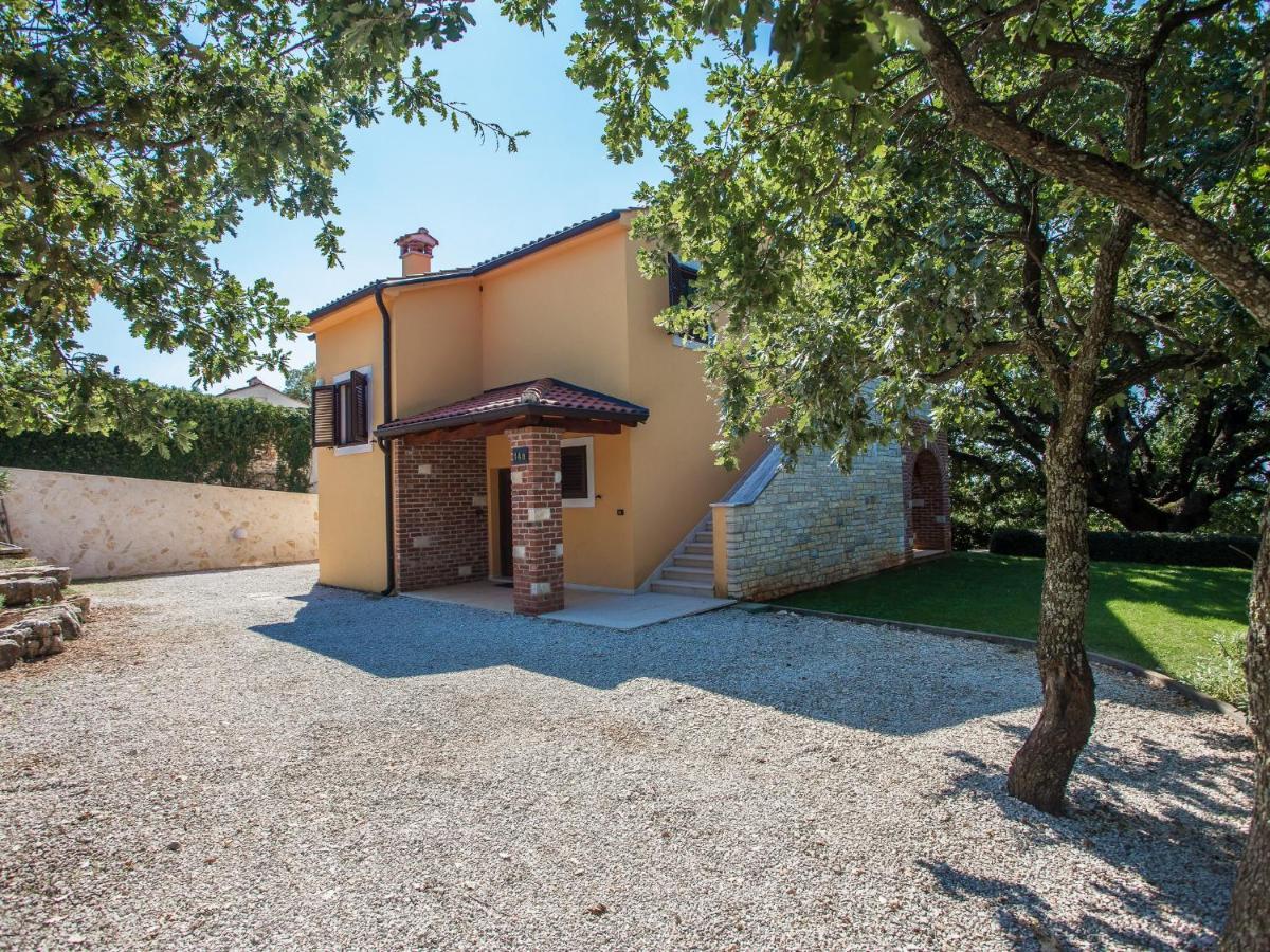 Villa Hrast Bacva Visnjan Bagian luar foto