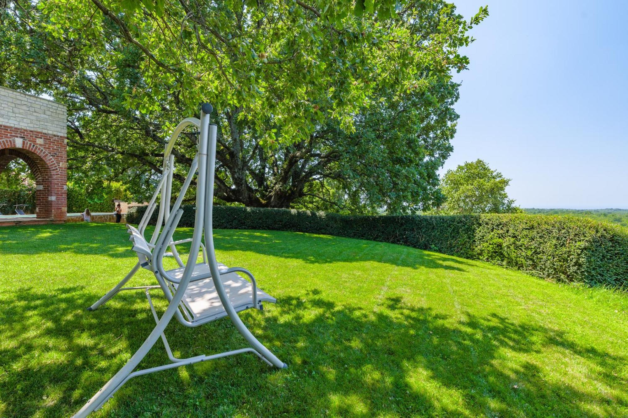 Villa Hrast Bacva Visnjan Bagian luar foto