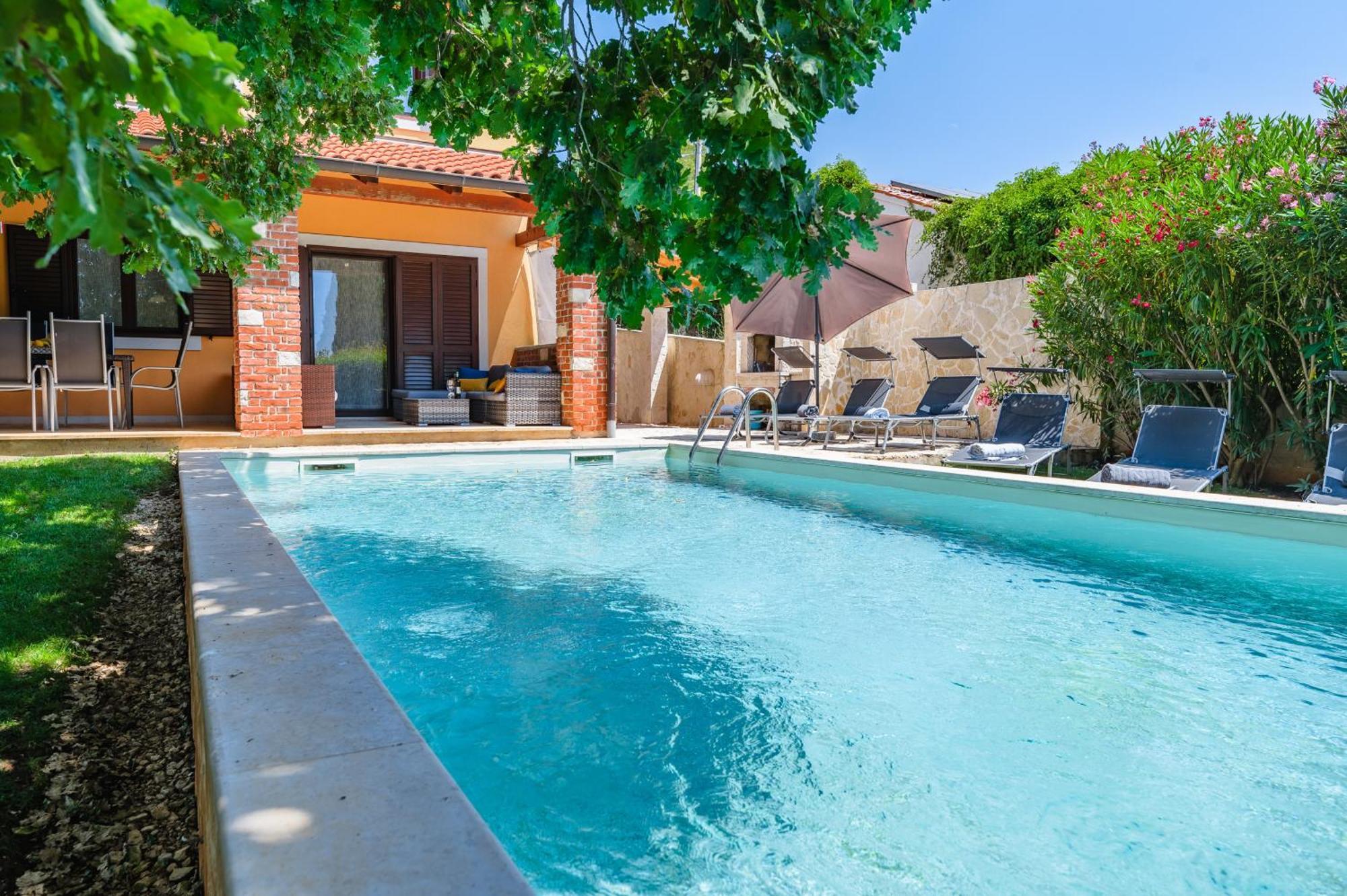 Villa Hrast Bacva Visnjan Bagian luar foto