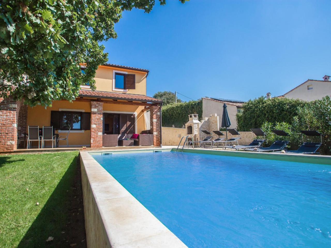 Villa Hrast Bacva Visnjan Bagian luar foto